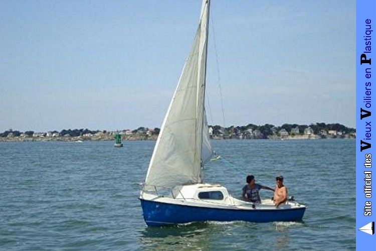 Sous voiles ( Photo internet ) Sous voiles ( Photo internet )